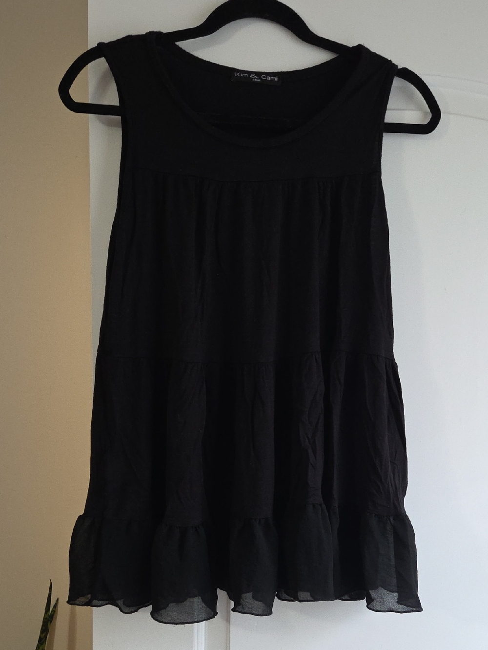 Kim & Cami Black Sleeveless Tiered Ruffle Tank